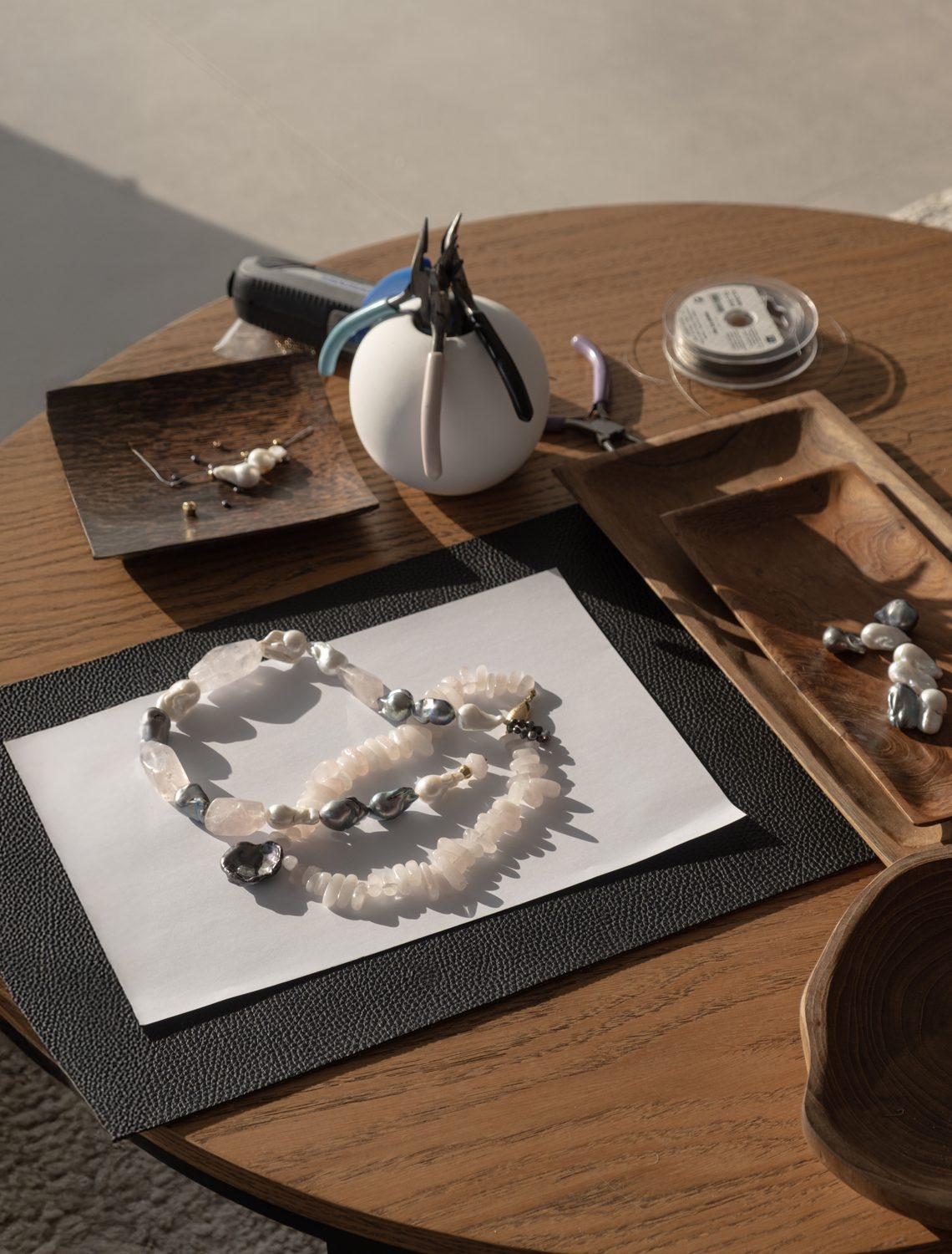 Pearl jewellery in the making