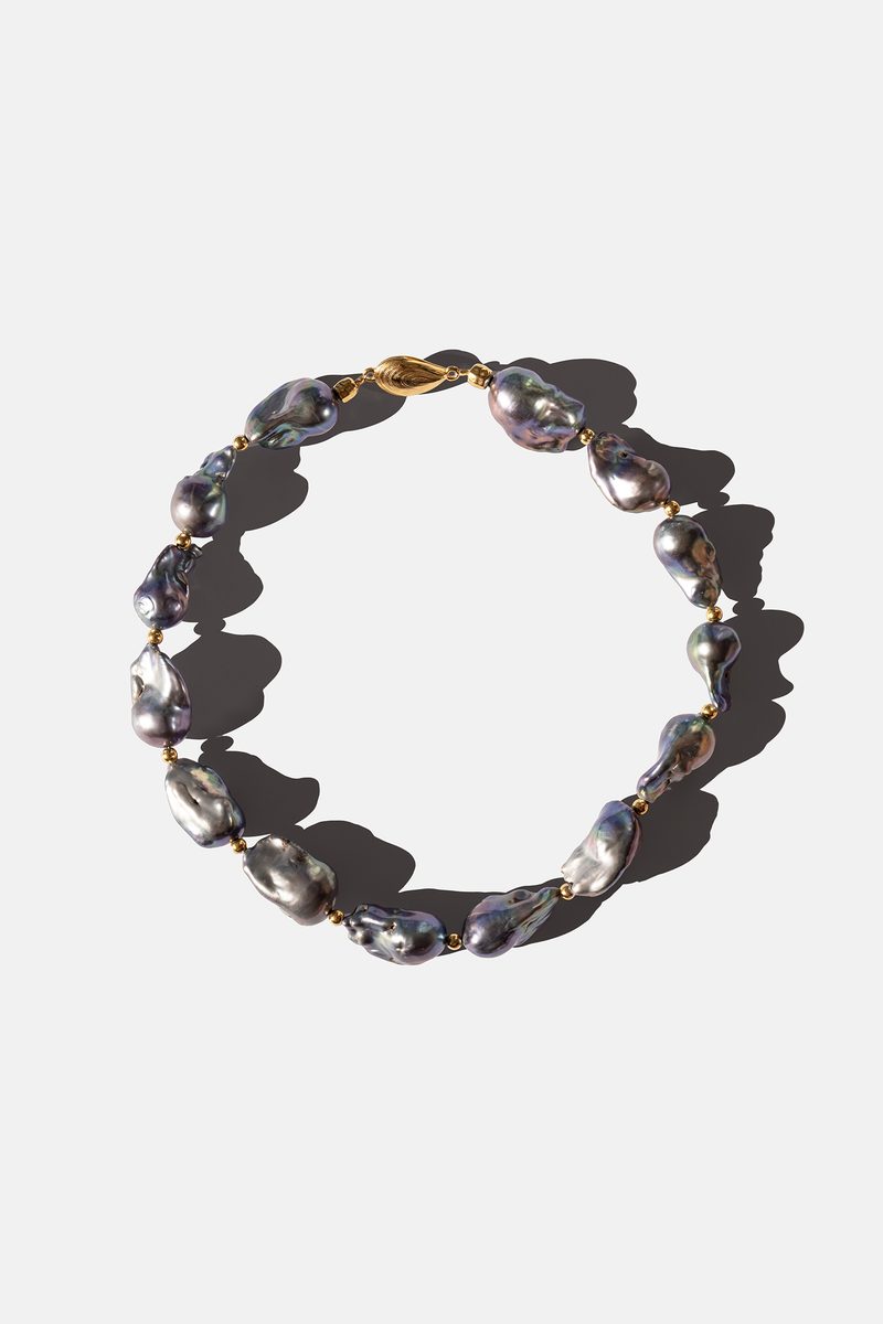 Baroque black pearl choker